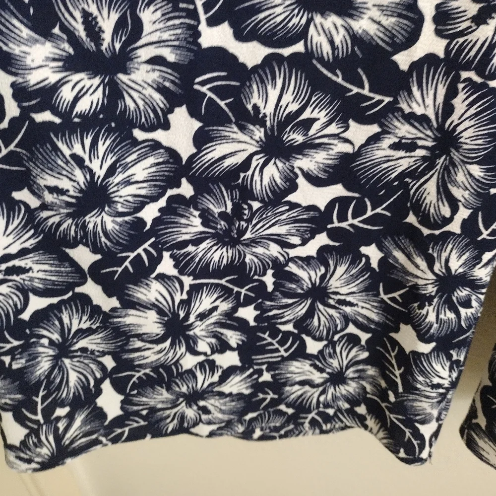 Michael Michael Kors NWT Navy White Floral Button Up Jumpsuit Size Medium